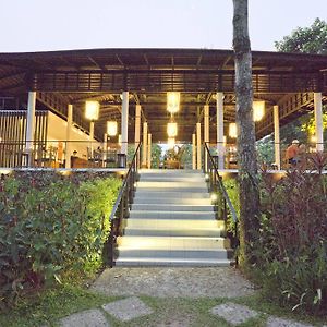 The River Resort Champassak Exterior photo